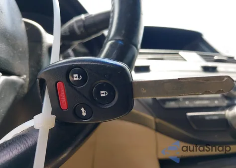 2008 Honda Accord 3.5 Ex-L z USA, uszkodzony, nr VIN 1HGCS228X8A010208